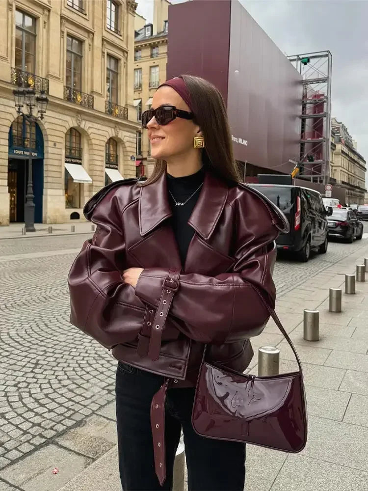 Veste Courte Structurée Design Épuré pour Femme